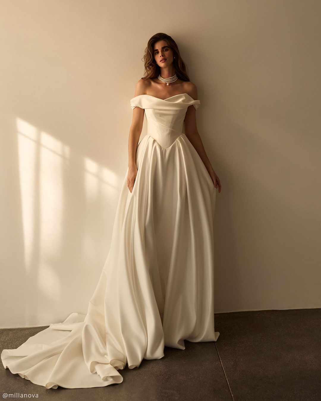 Basque Waist Wedding Dresses