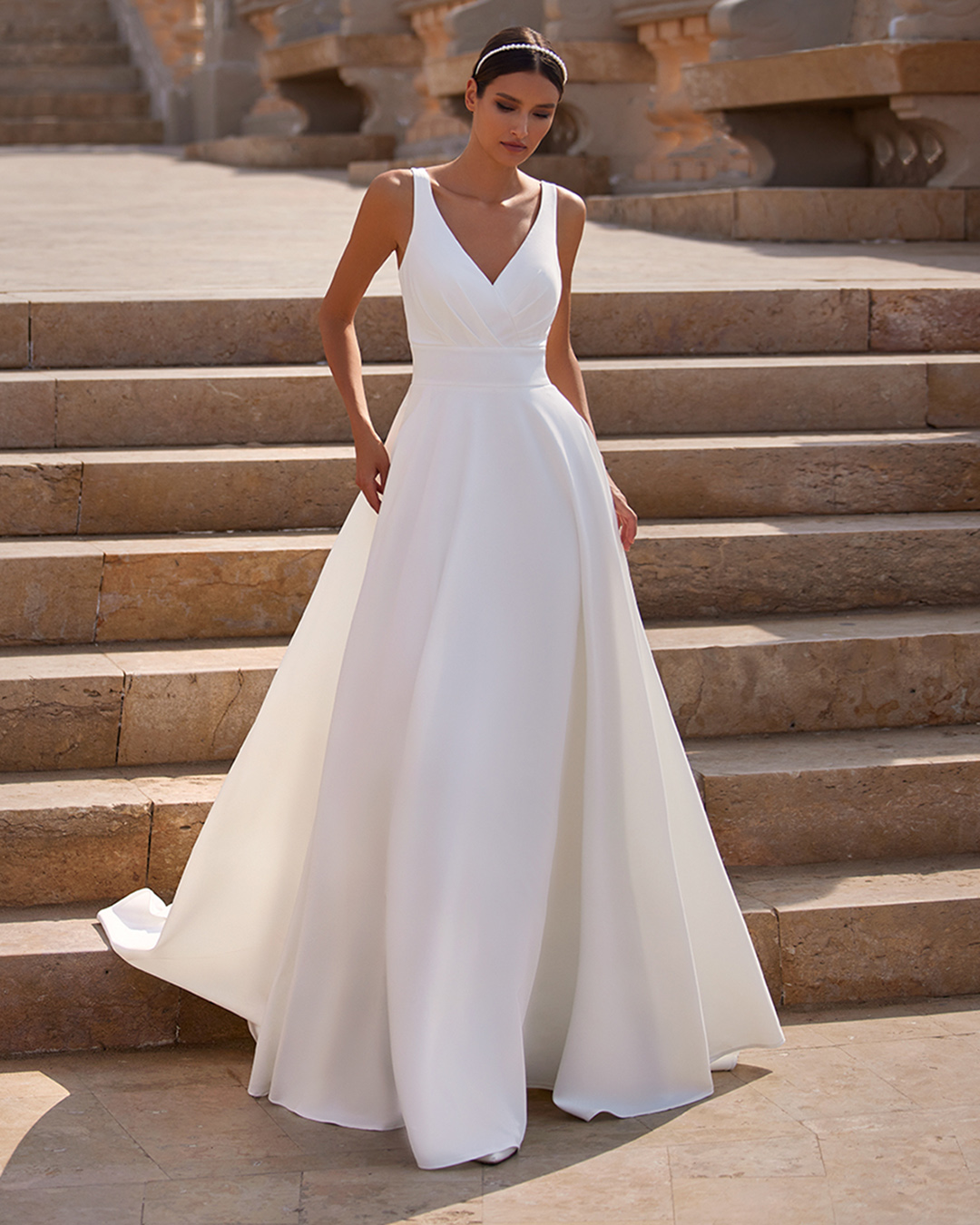 Elegant Simple Dresses For A Wedding
