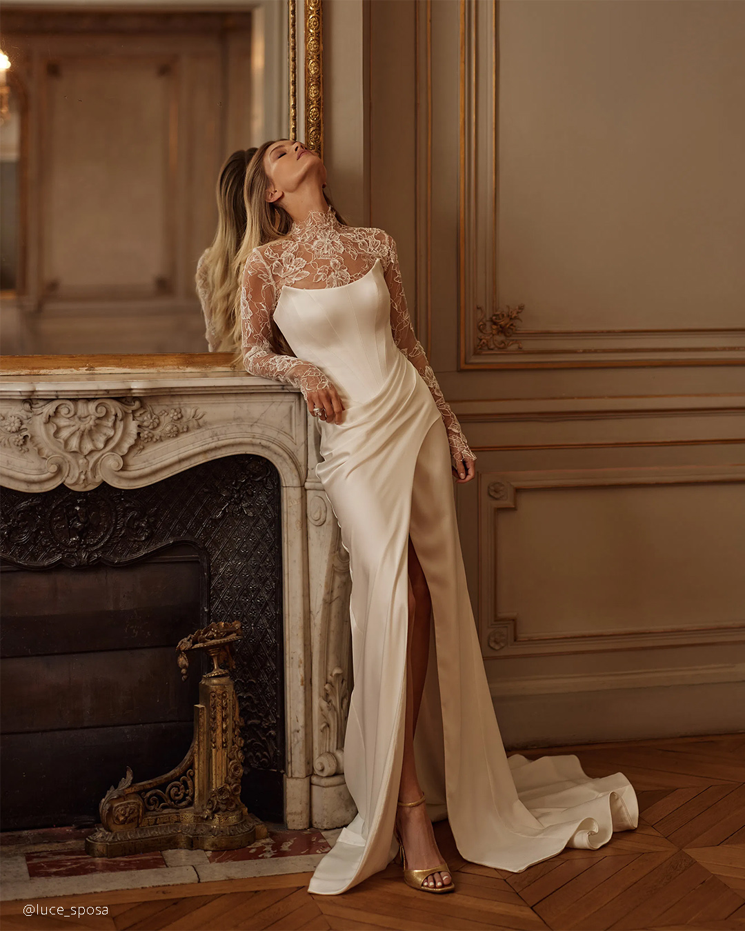 Lace Simple Wedding Dresses
