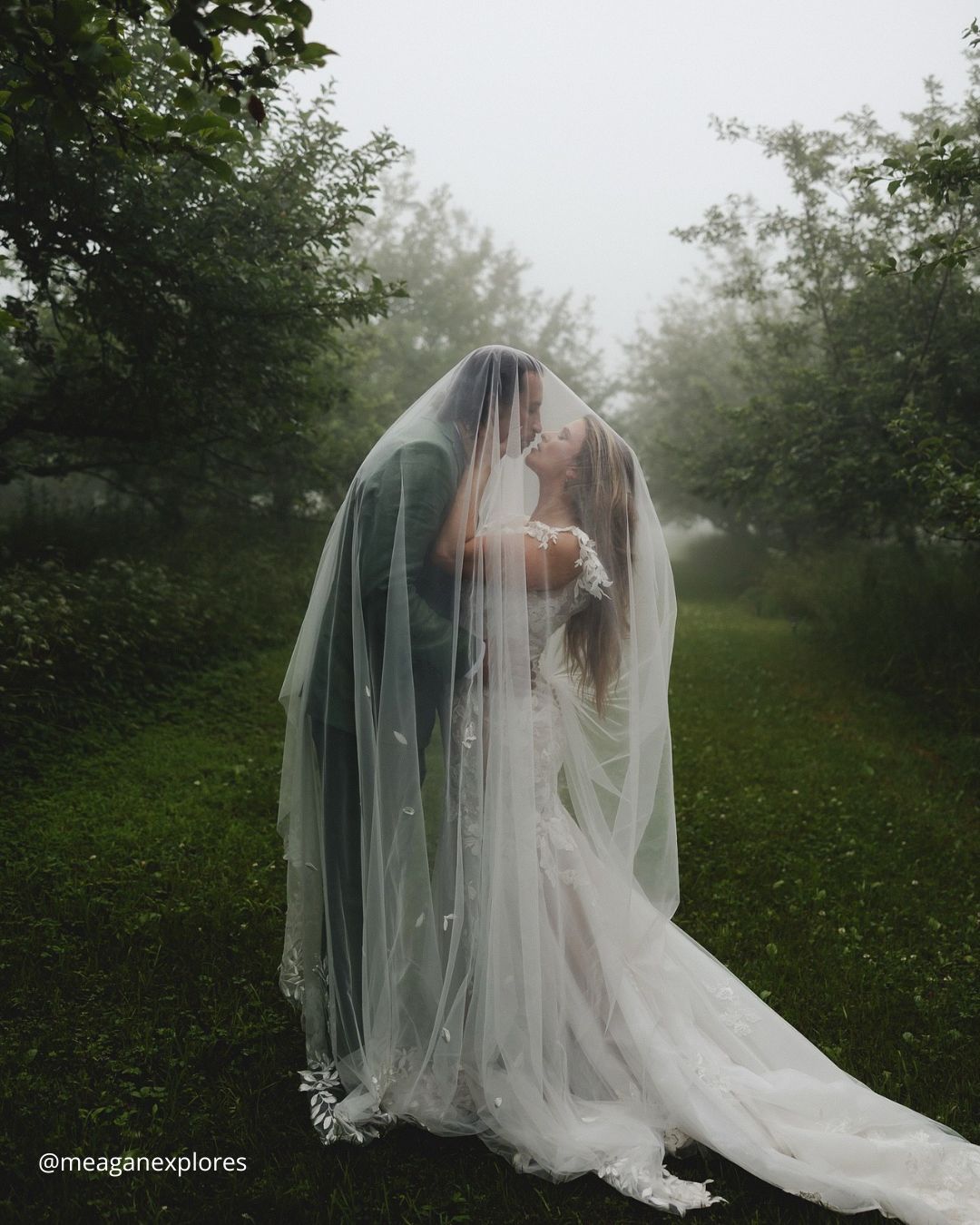 Wedding Outdoor Photos near a Lake