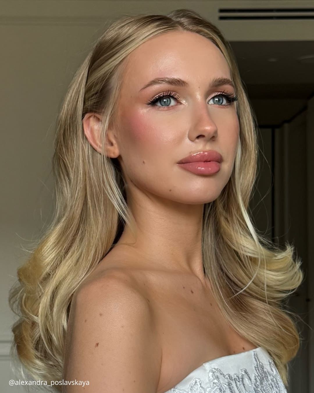 Bridesmaid's Hairstyles for Summer Wedding