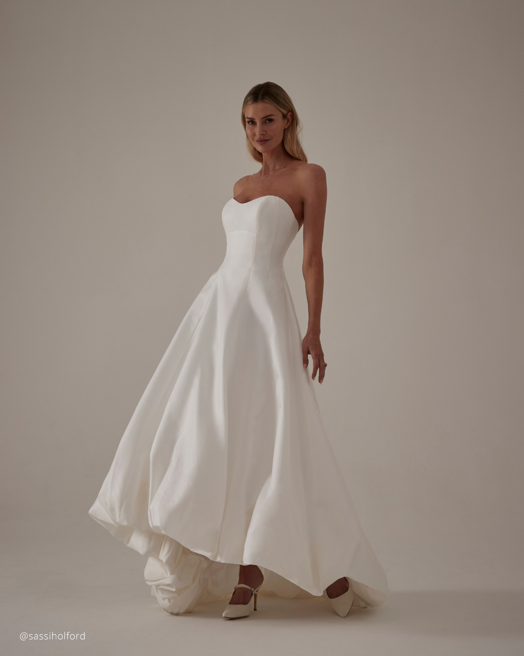 Bubble Hem Tea Length Wedding Dresses