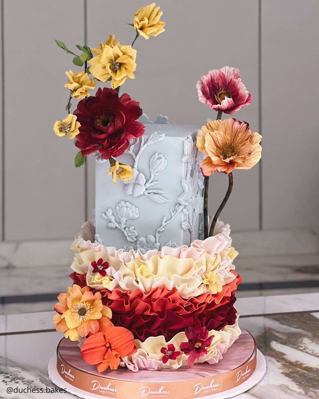 ’80s Opulence and Nostalgic Trappings