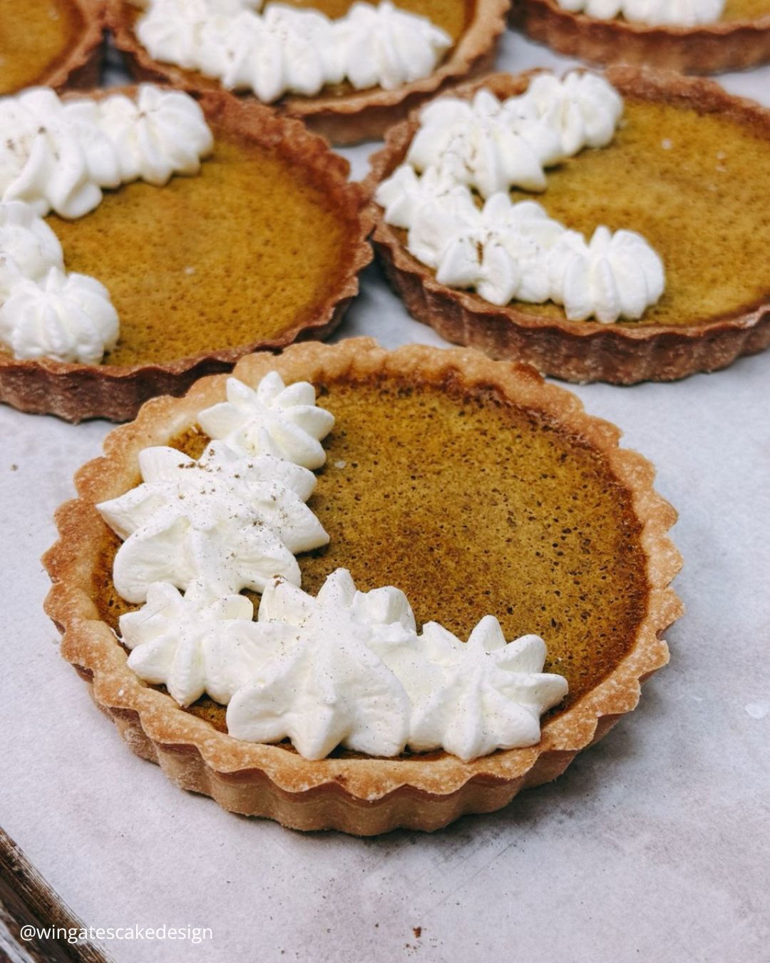 Desserts With Fruits Will Please Guests So Much