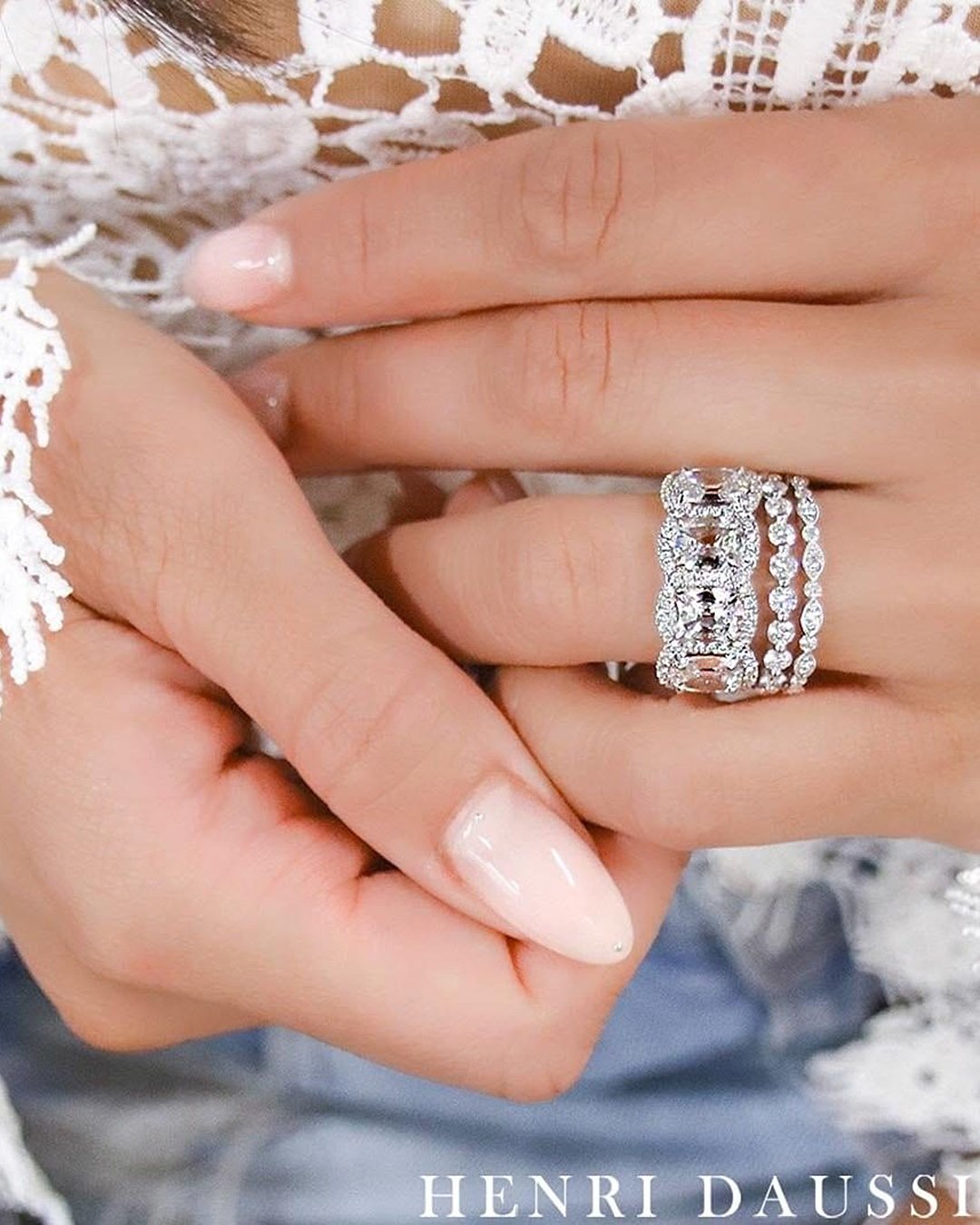 Amazing Halo in Wedding Bands