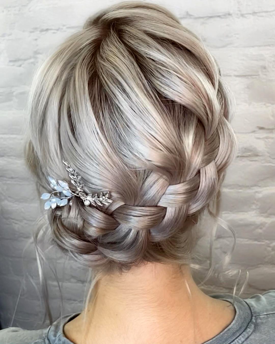Messy Bun Thin Hair