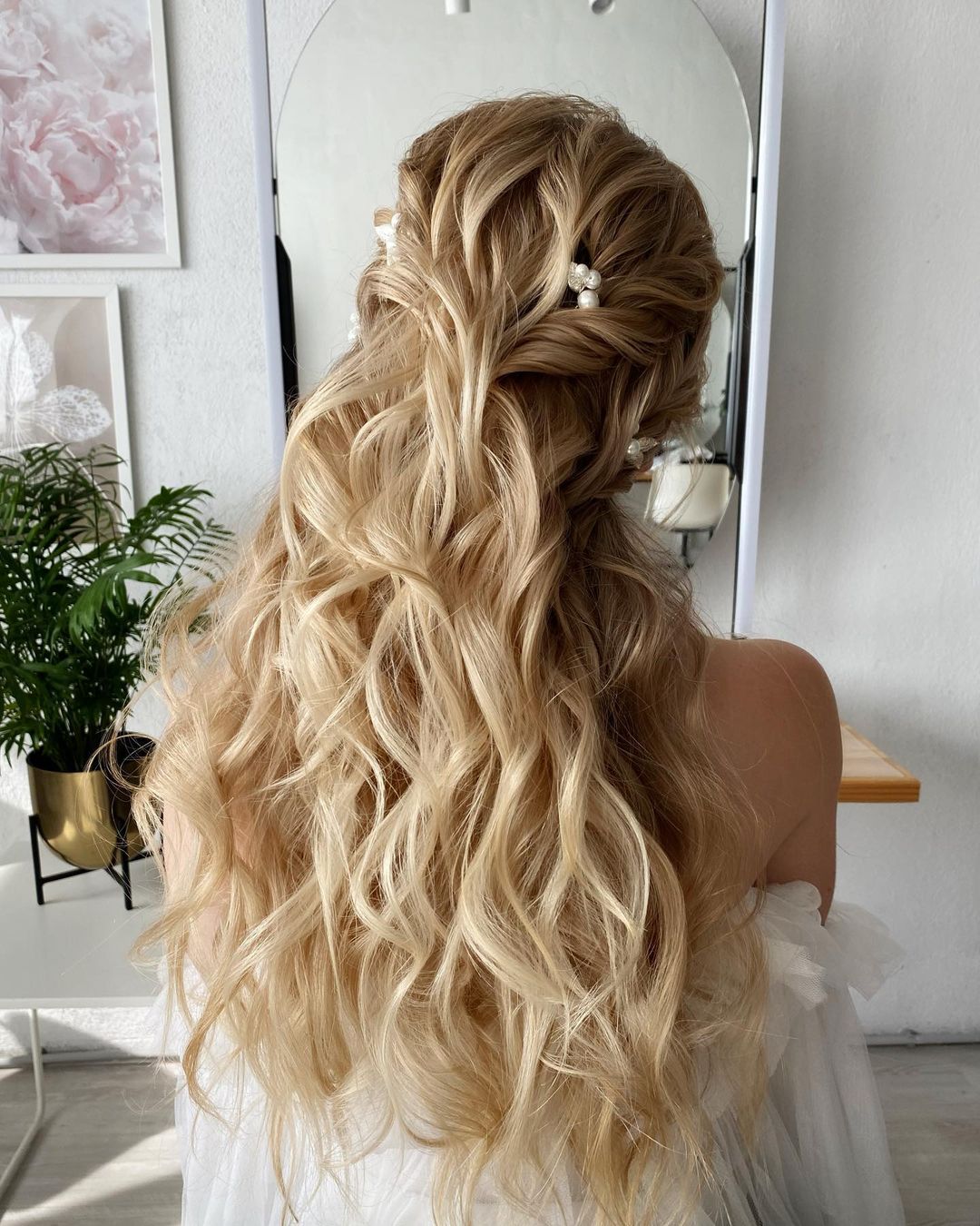 Bridal Hairstyles With Flowers
