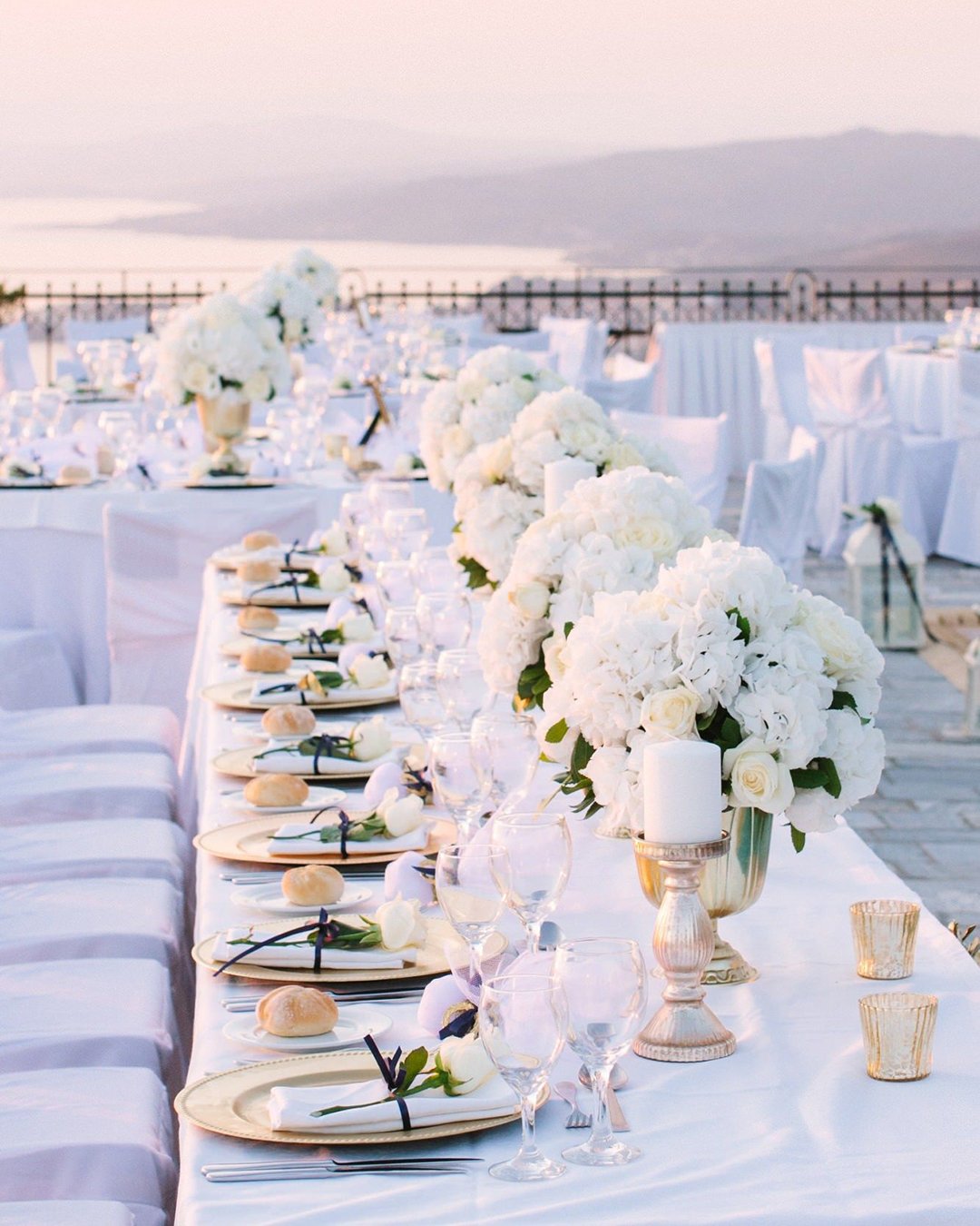 White Wedding Decoration Ideas For Aisle