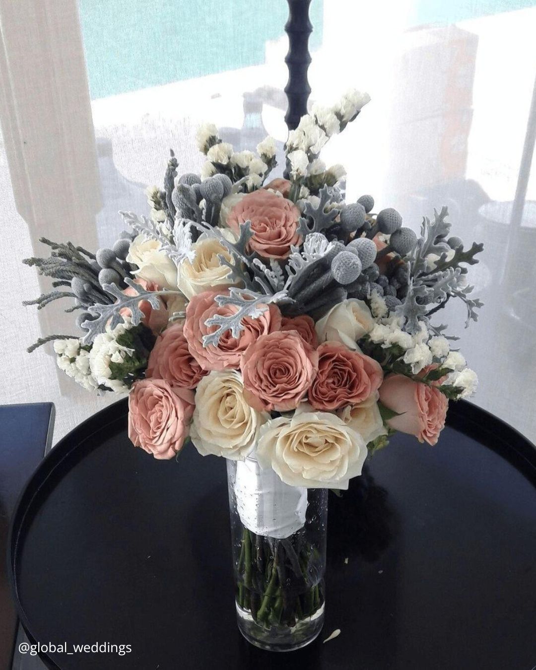 Chic Bouquets For Winter Wedding