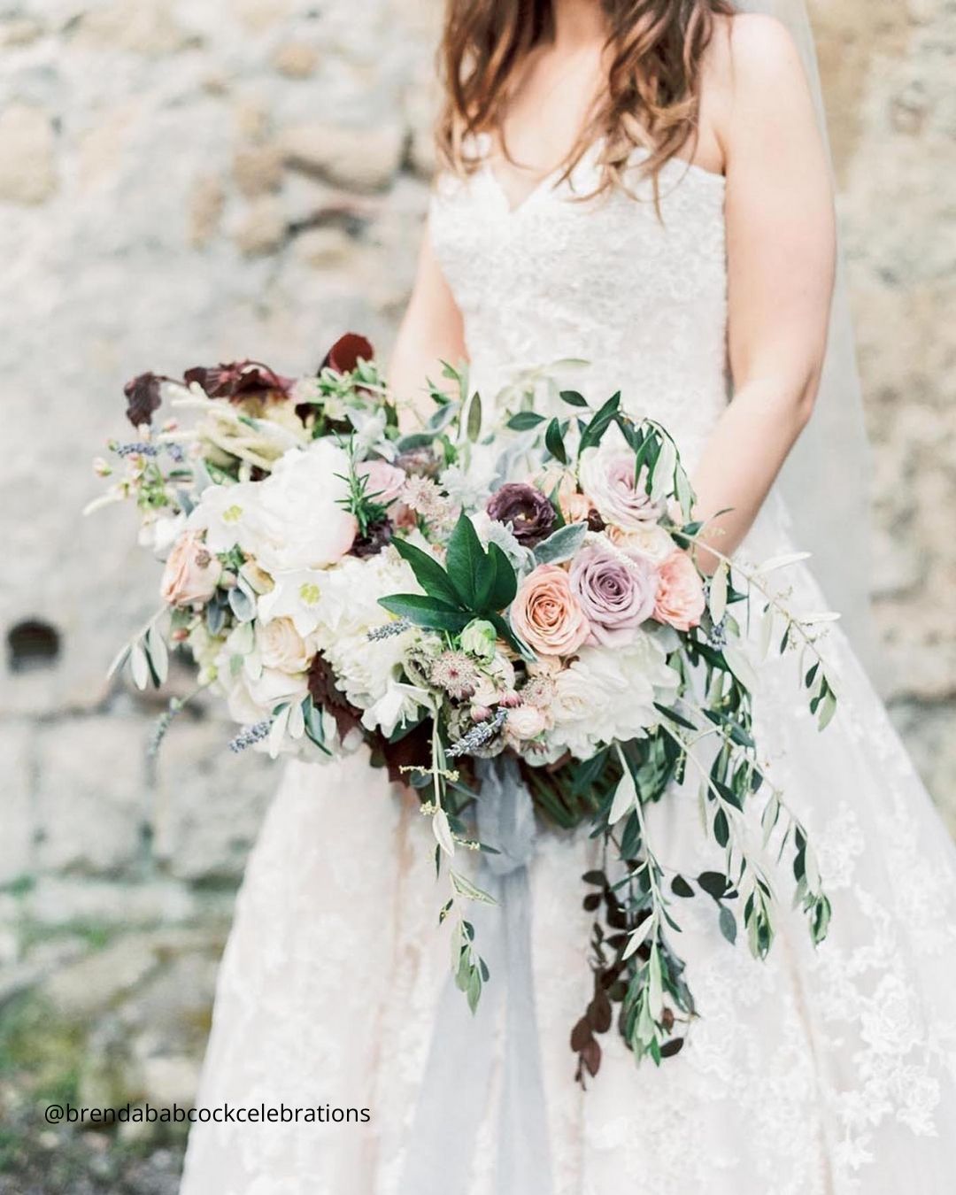 Simple Winter Wedding Bouquets