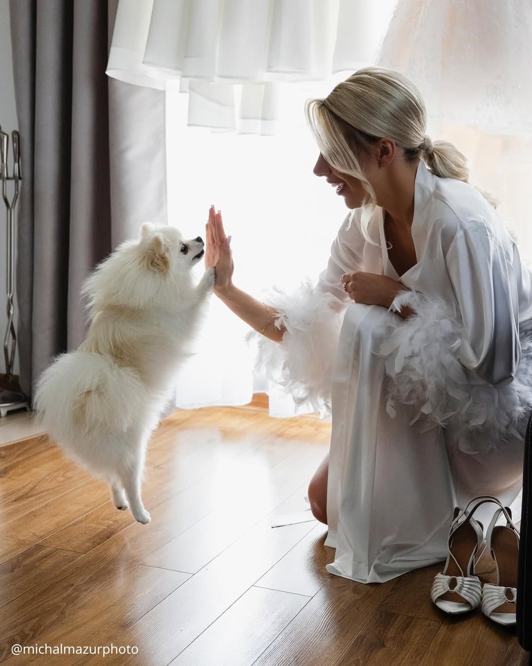 Touching Wedding Photos: Bride With Father