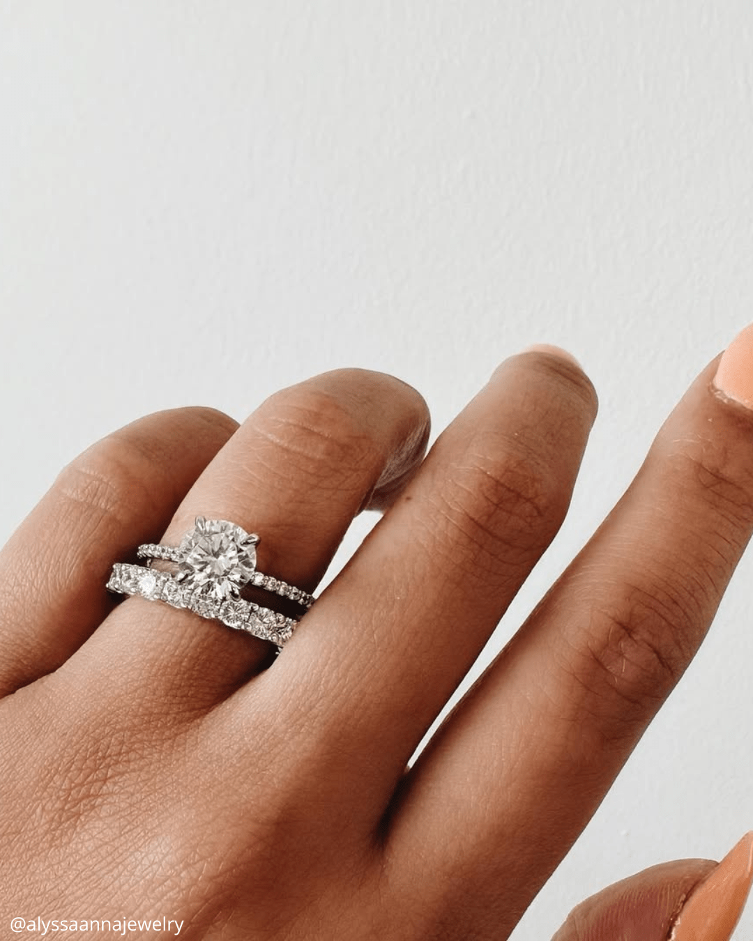 Round Cut Rings In Sets