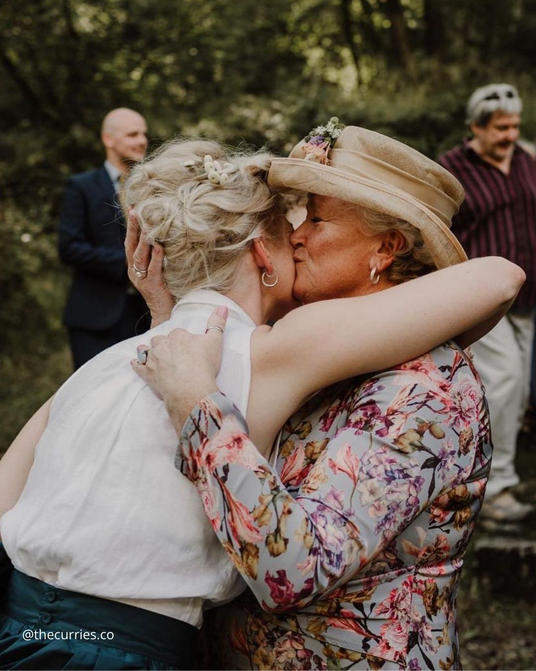 Bride And Groom with Maternal and Paternal Families