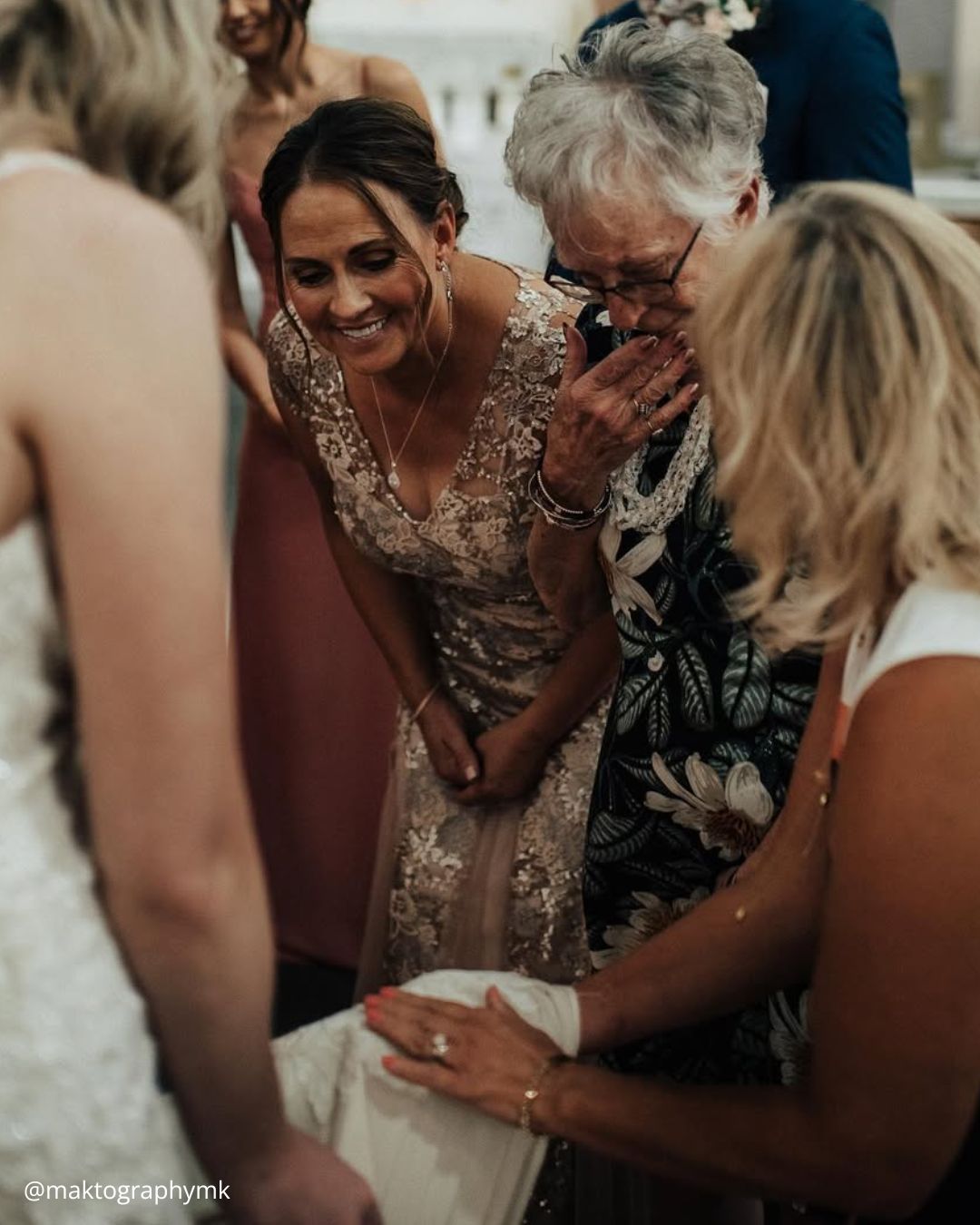Tips for Capturing Perfect Wedding Family Photos