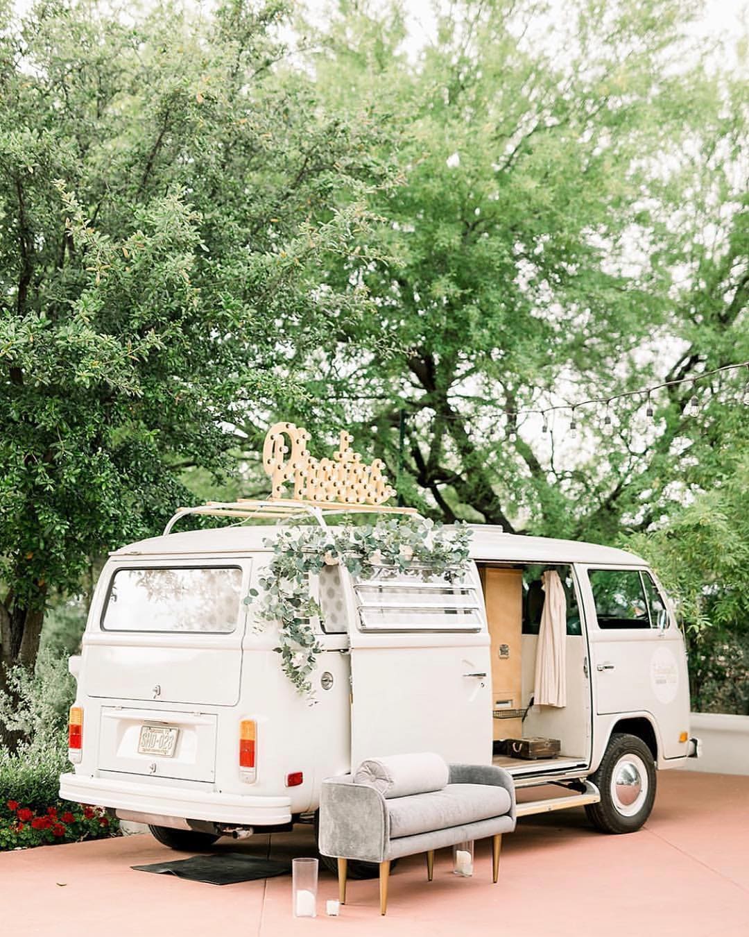 Chilling Tent And Teepee Ideas For Wedding
