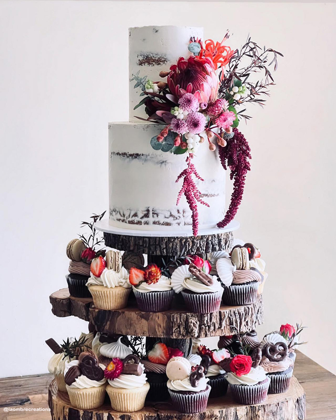 Fall Cakes with Edible Leaves