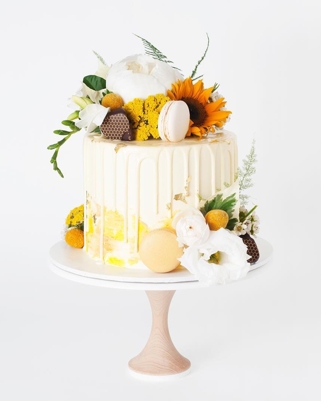 Cake Ideas With Golden Touch