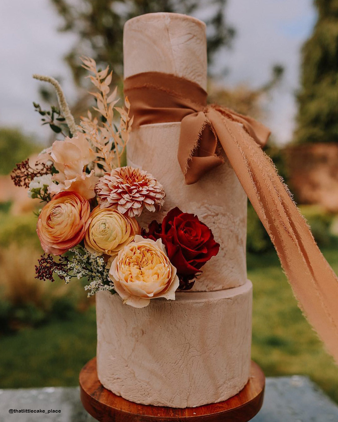 Wedding Cake Ideas With Flowers
