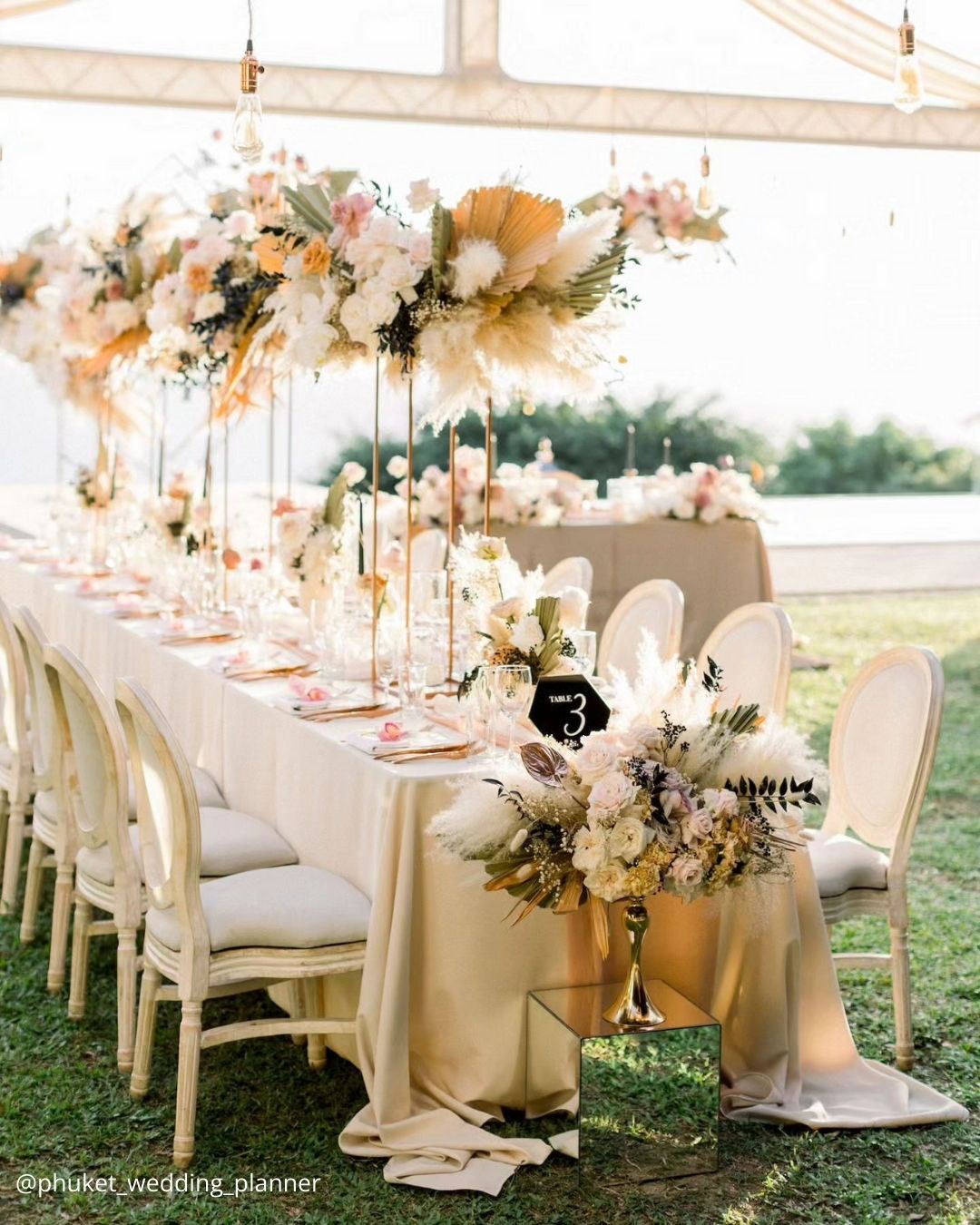What Are The Most Popular Wedding Colors?