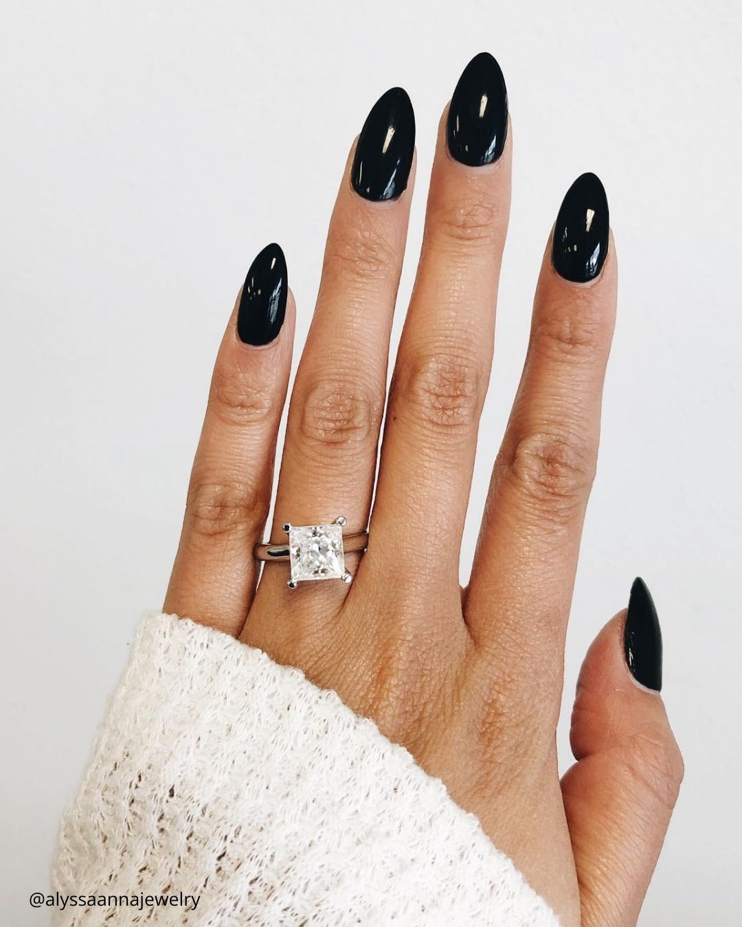 Halo Princess Cut Engagement Rings