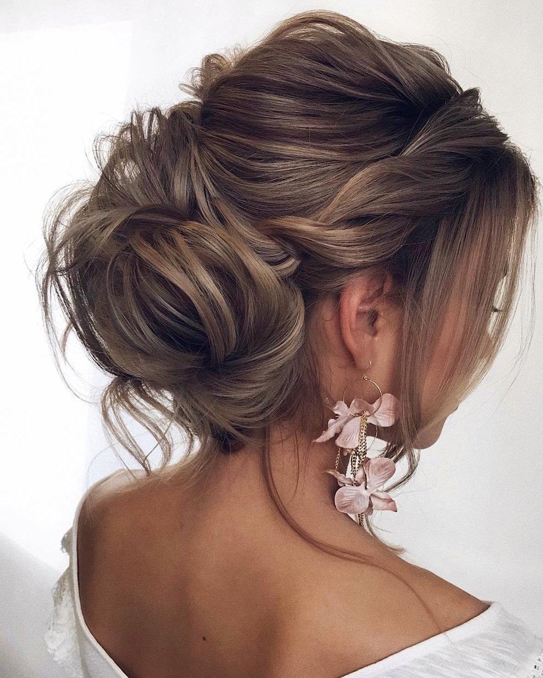 Wedding Hairstyles For Medium Curly Hair