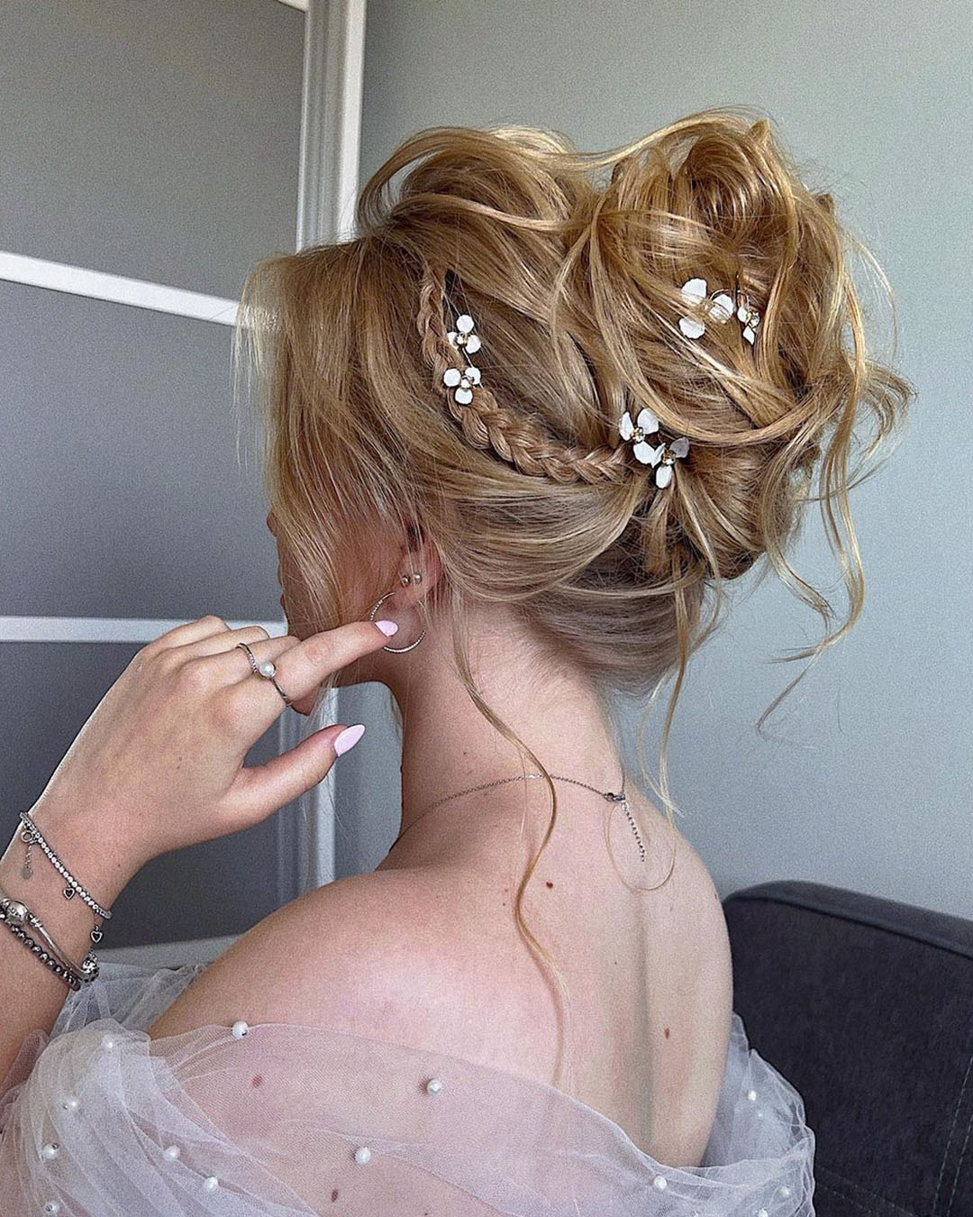 Wedding Hair Updos With Accessories