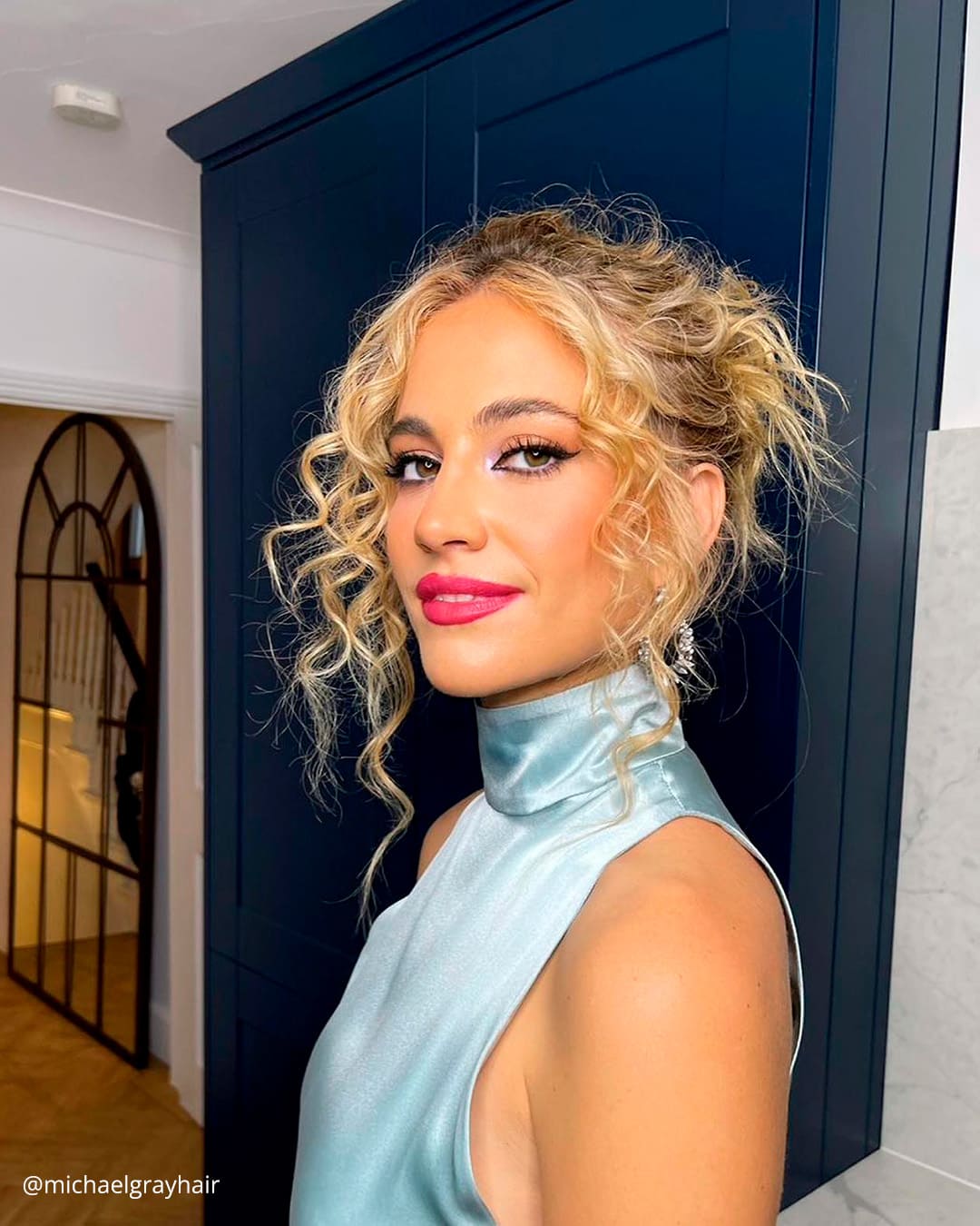 Curly Hairstyles For Wedding Guests