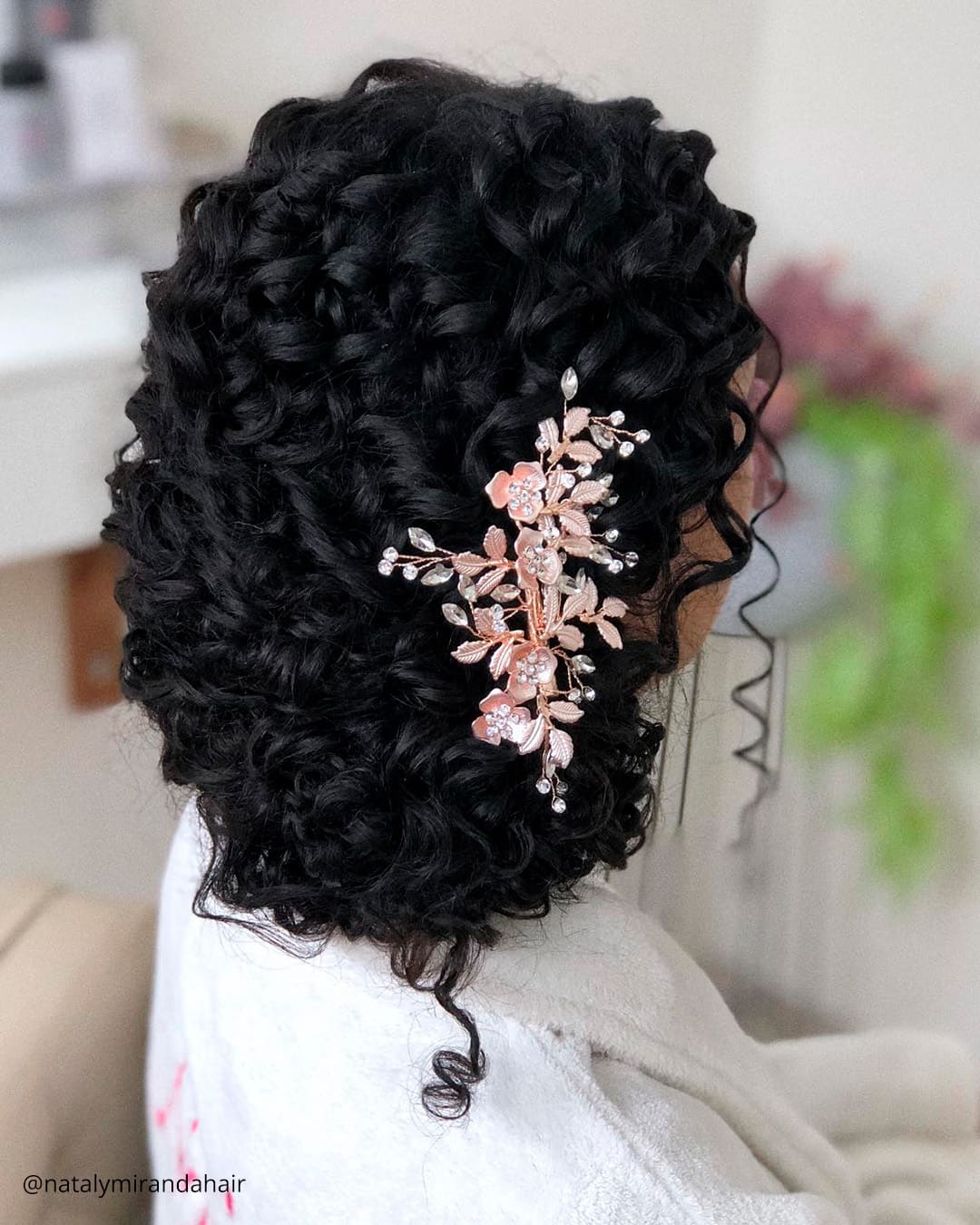 Curly Hairstyles For Wedding Guests