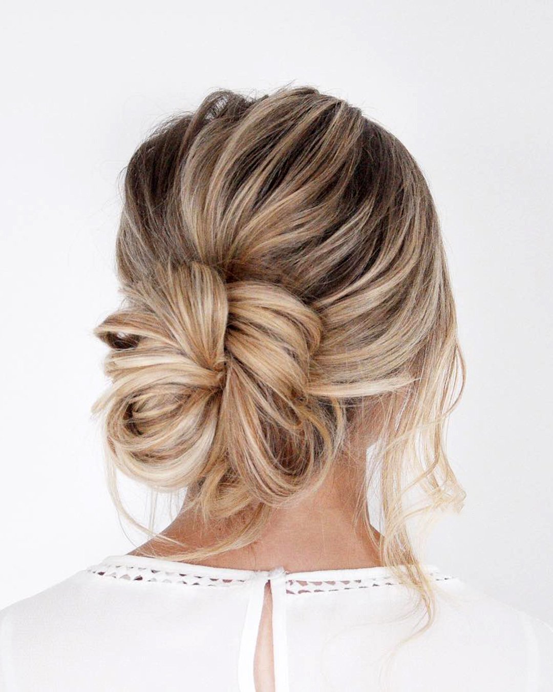 Easy Tutorial – Semi Formal Low Bun