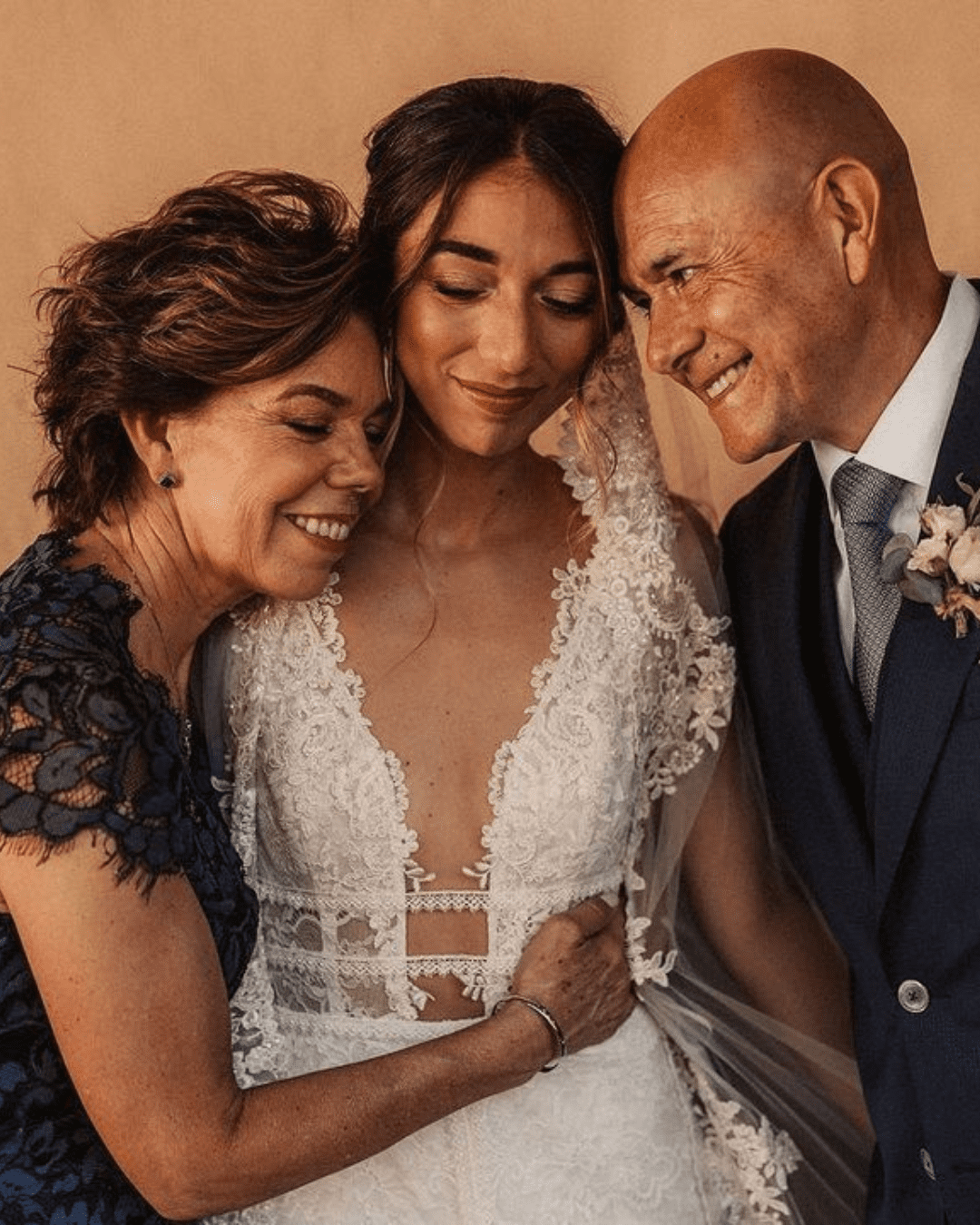 No Bridal Party Wedding Pictures