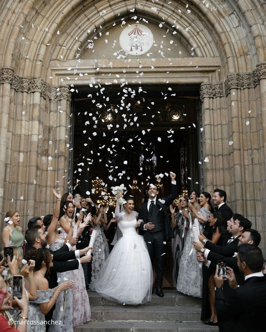 No Bridal Party Wedding Pictures