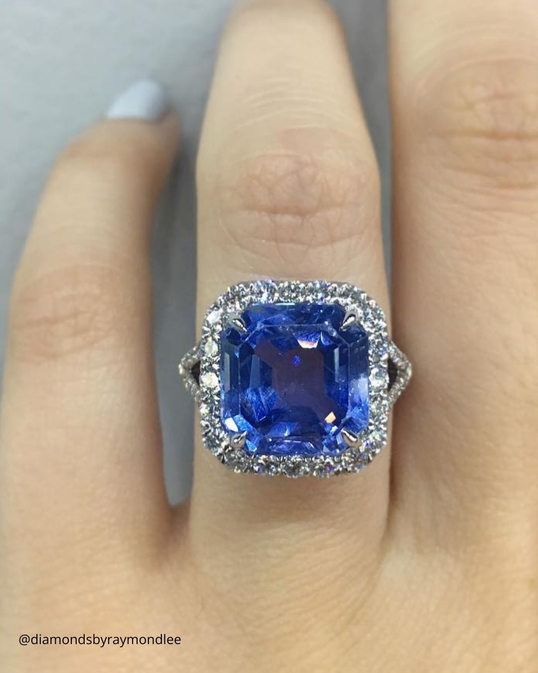 Amazing Engagement Rings Set