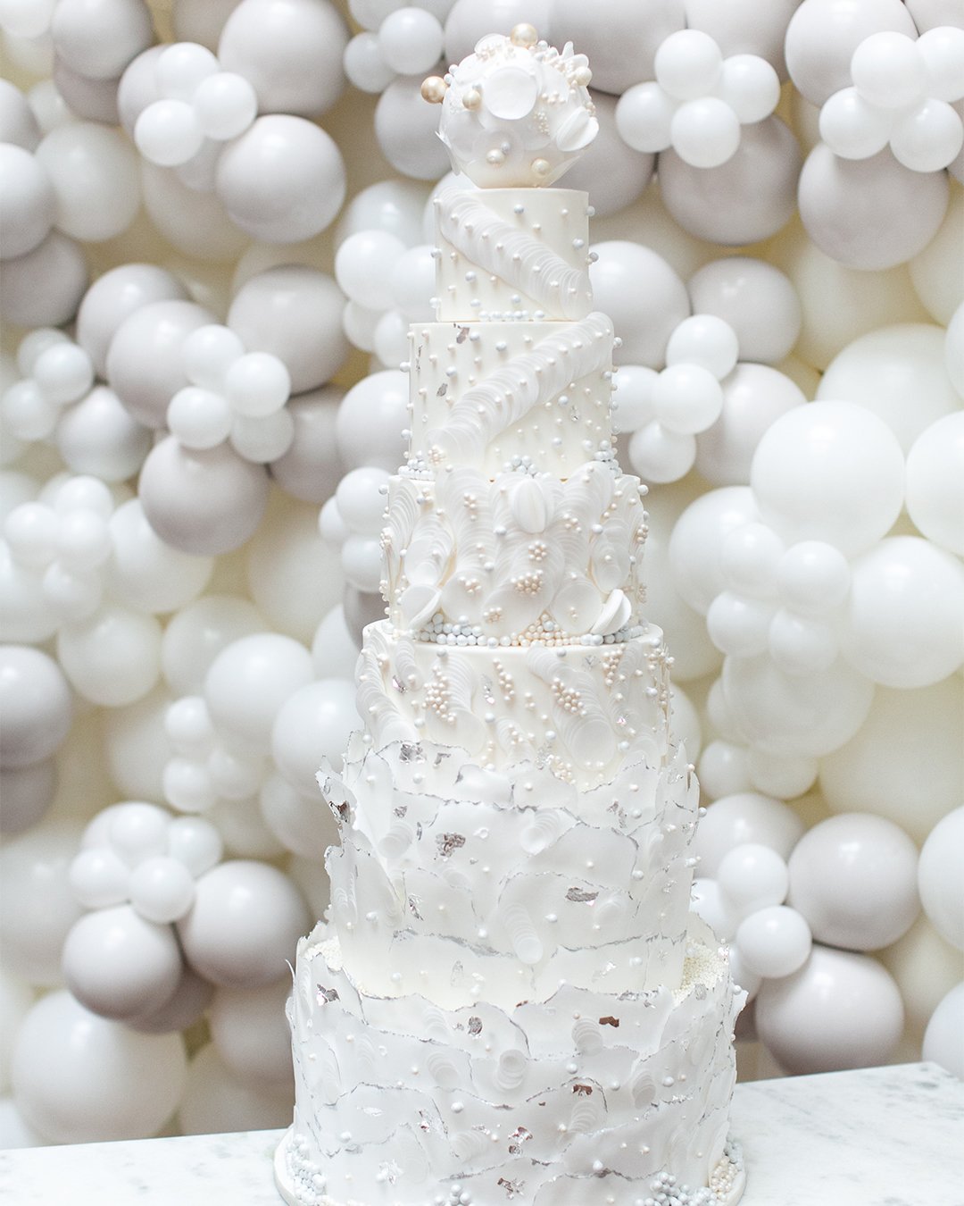 wedding cake trends luxury wedding cake Elizabeth