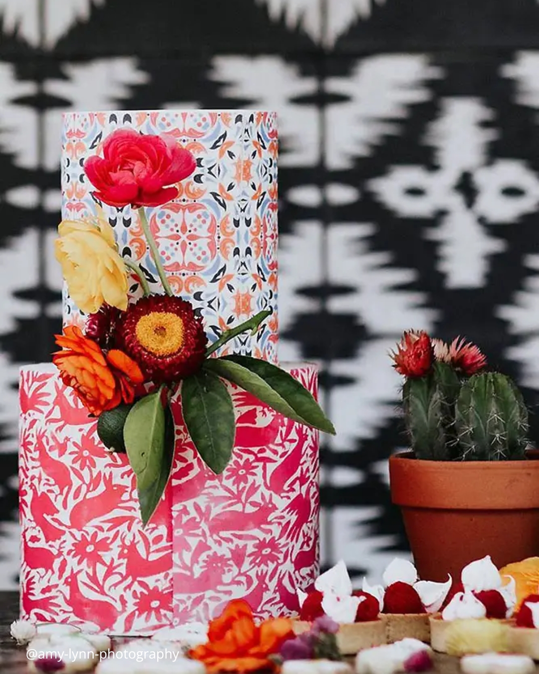 Traditional Hand-painted Mexican Wedding Cake Ideas