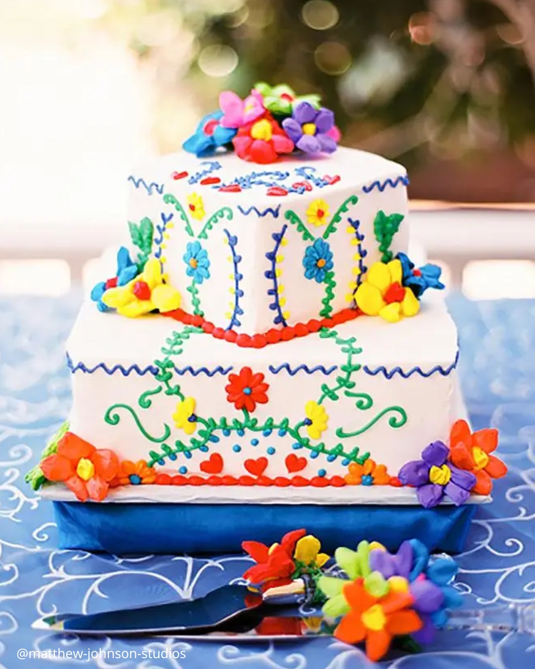 Traditional Hand-painted Mexican Wedding Cake Ideas