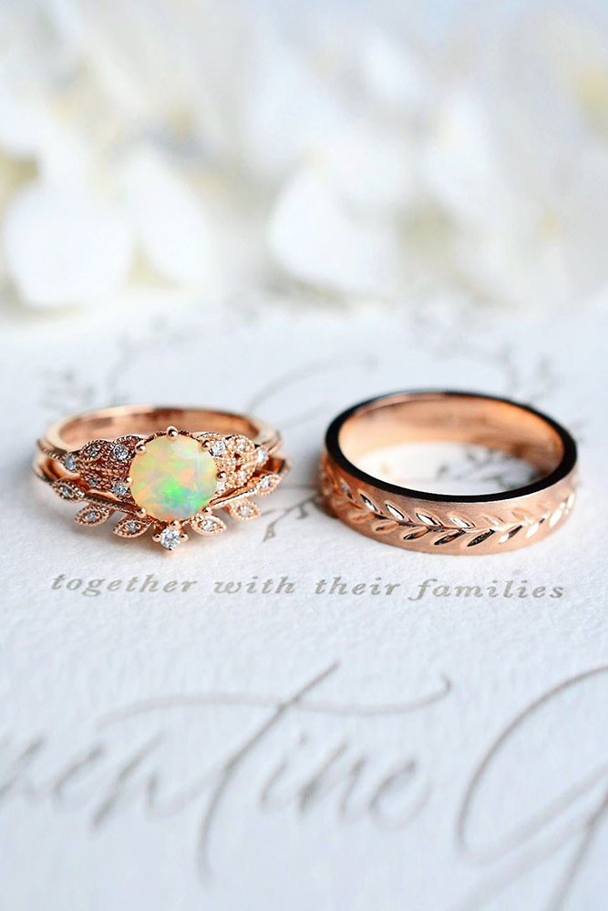 Oval Cut Engagement Rings