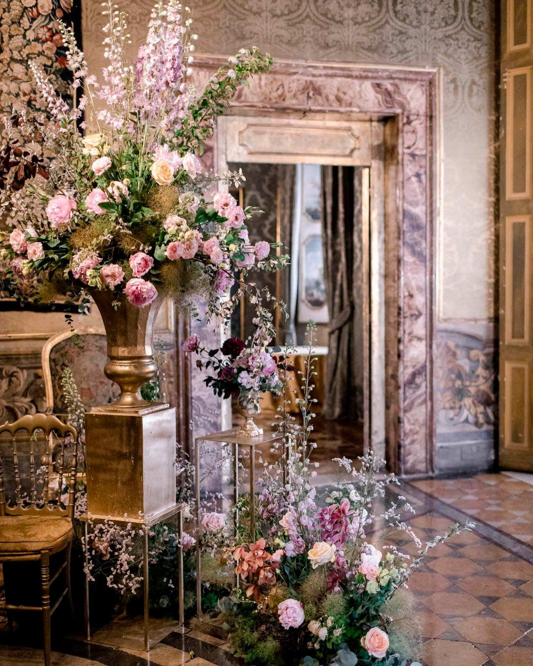 Main things to consider when choosing wedding colors