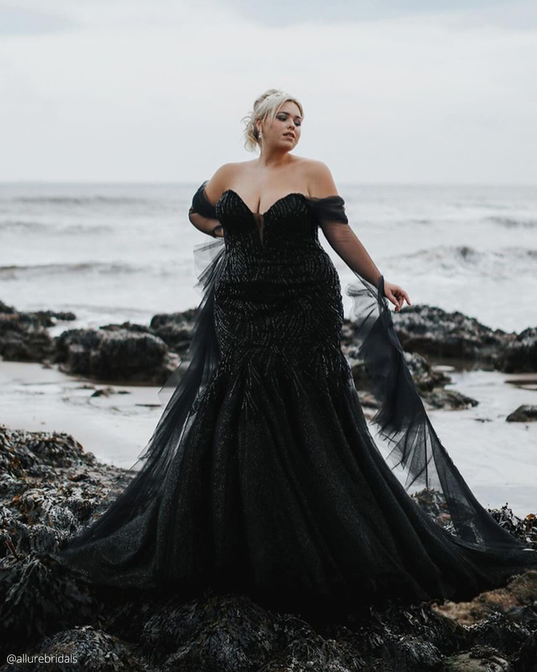 Black Wedding Veil For Mystic Look
