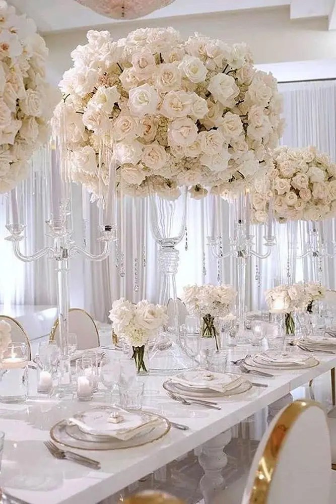 Soft Rosy Wedding Centerpiece Ideas