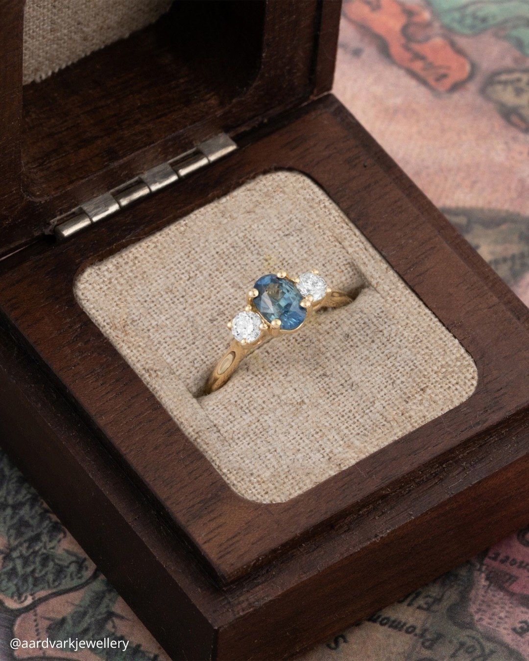 Oval Engagement Rings