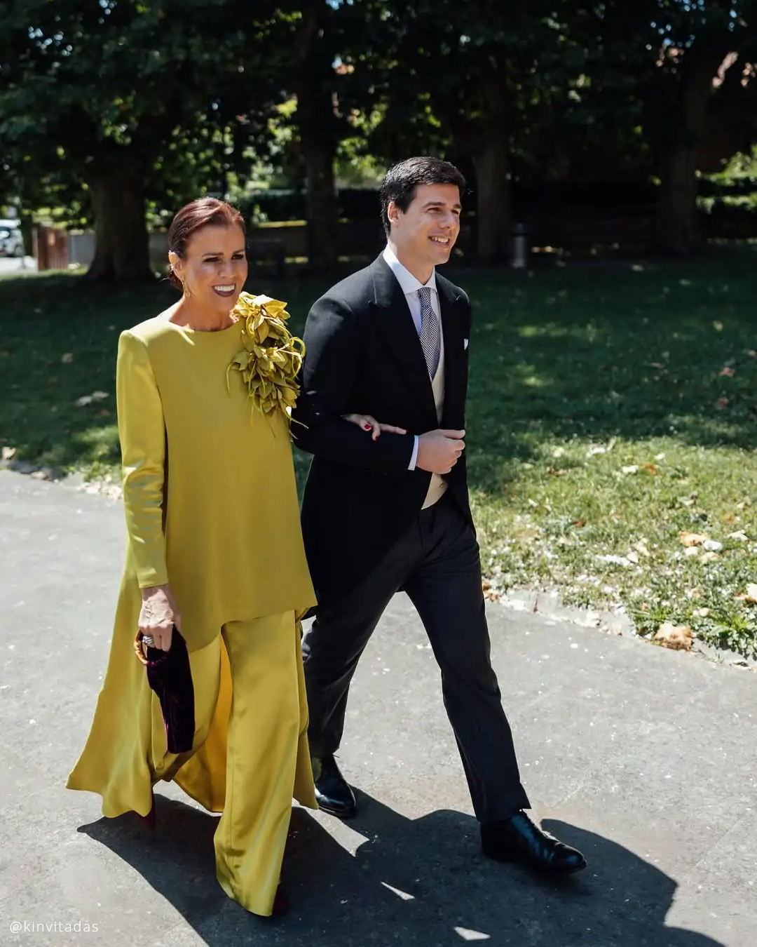 How To Style A Wedding Pantsuit?