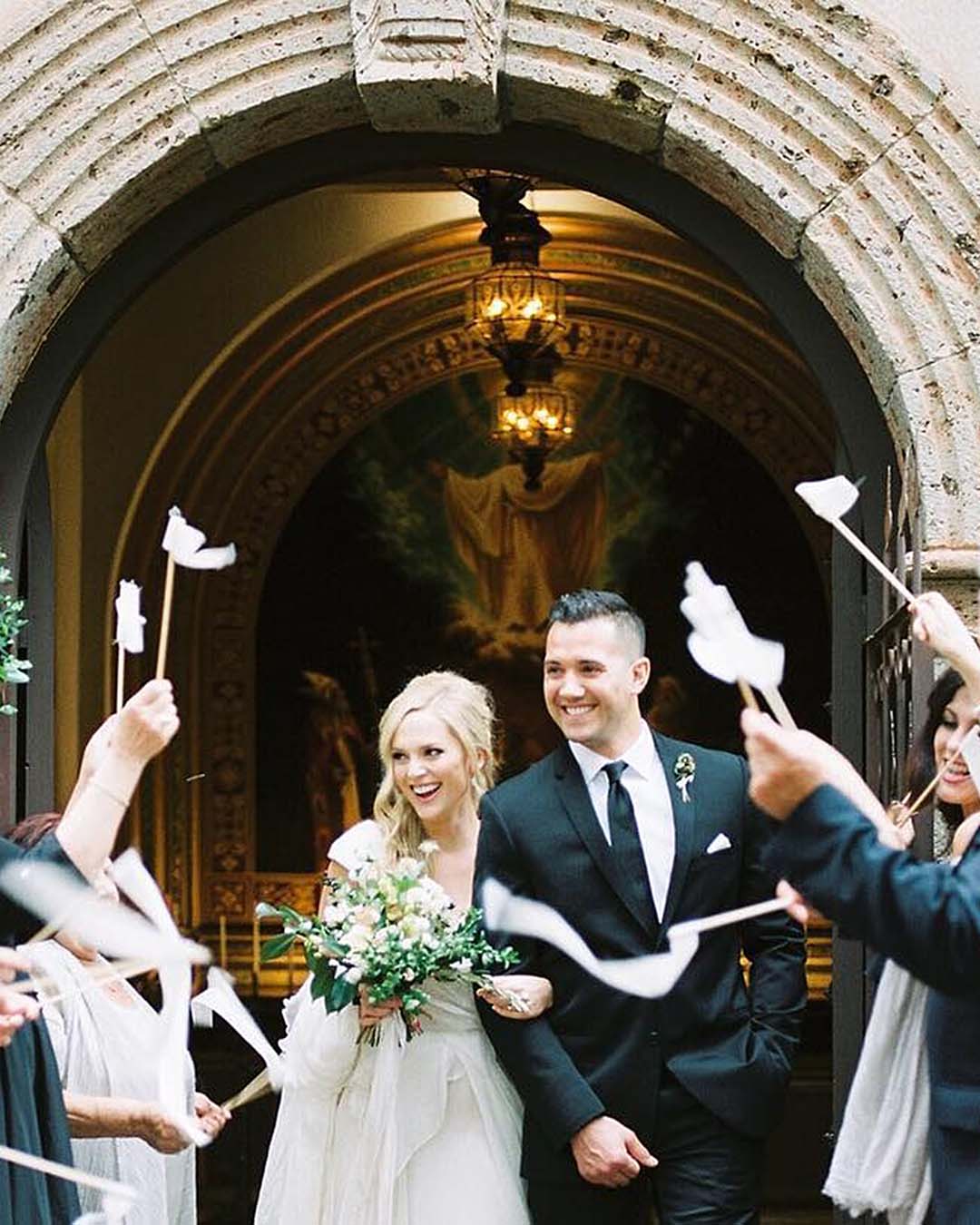 How to plan a destination wedding