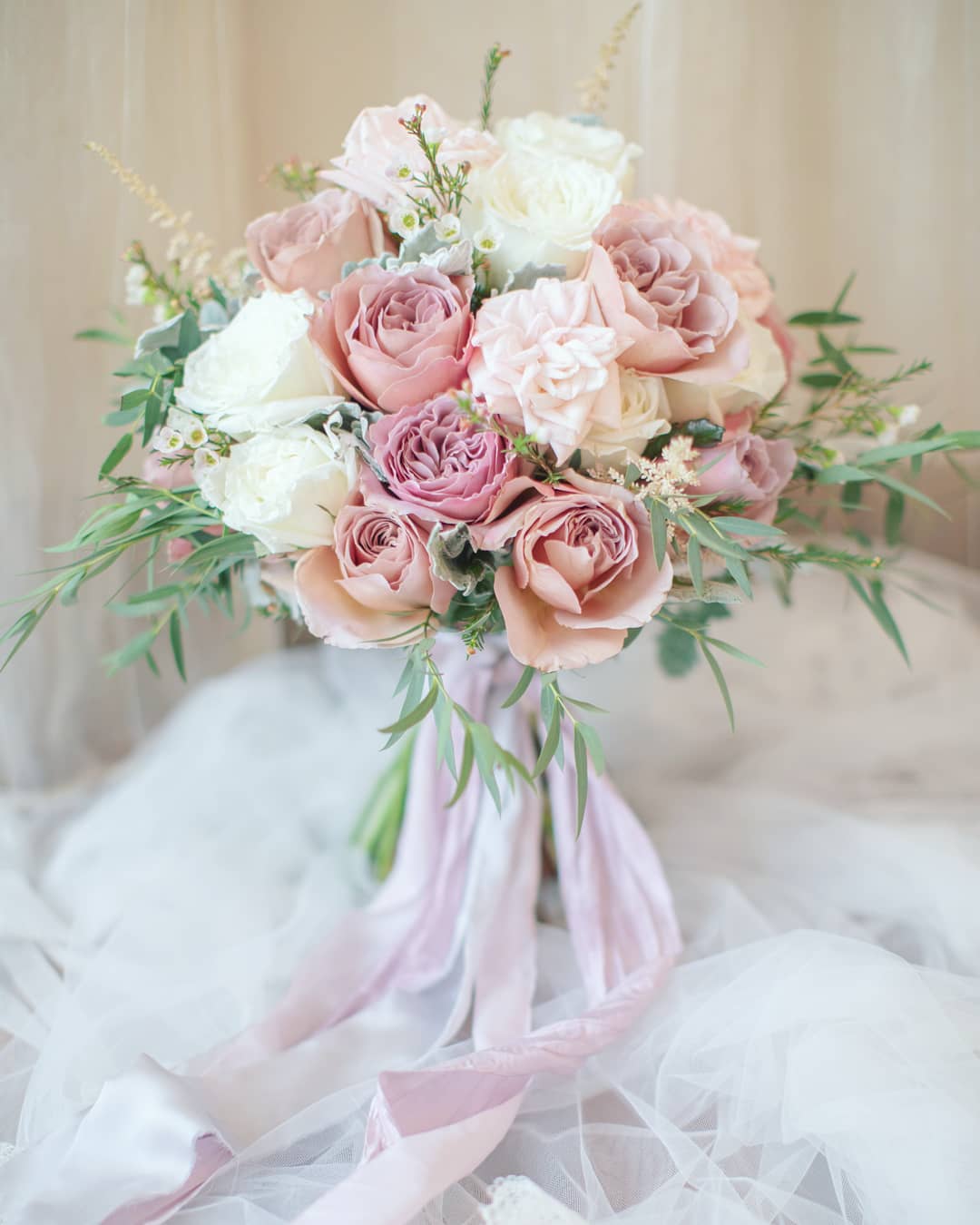 Bouquets With Pink Roses