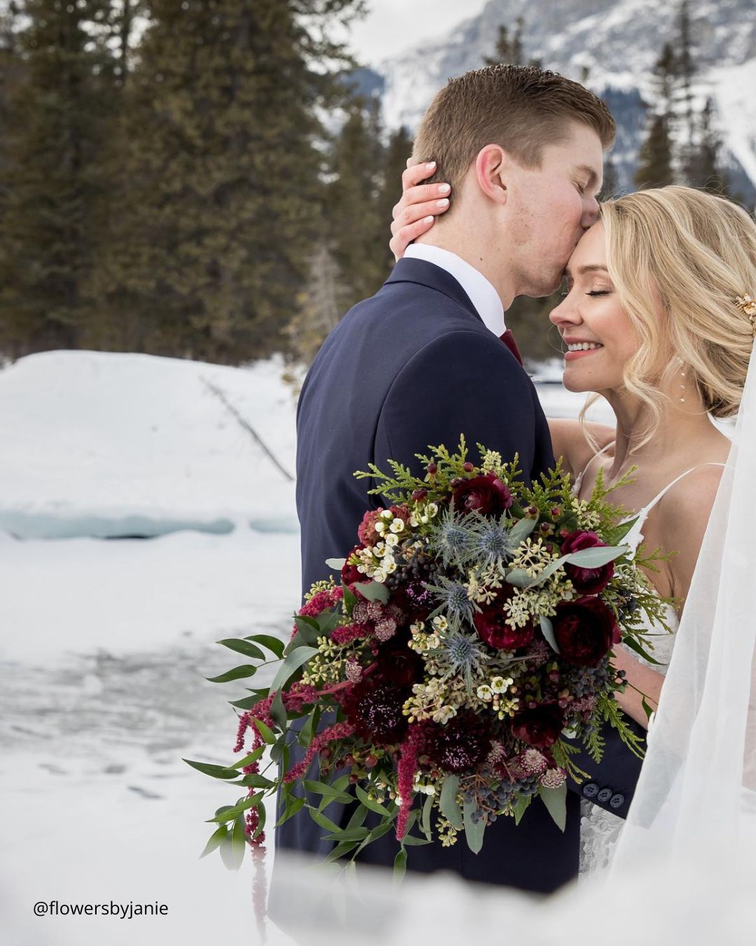 Spring Wedding Bouquet Ideas