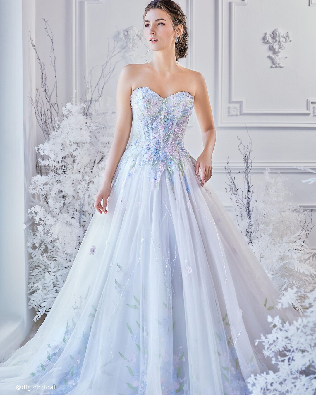 Floral Applique Wedding Dresses