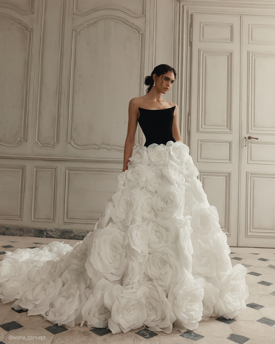 Floral Applique Wedding Dresses