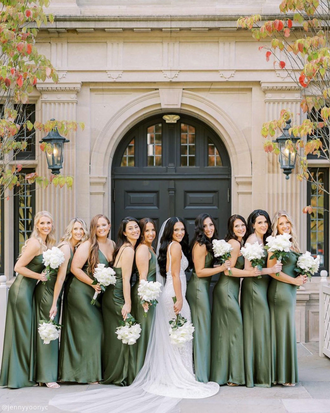 What kind of wedding is best for dark hunter green bridesmaid dresses?