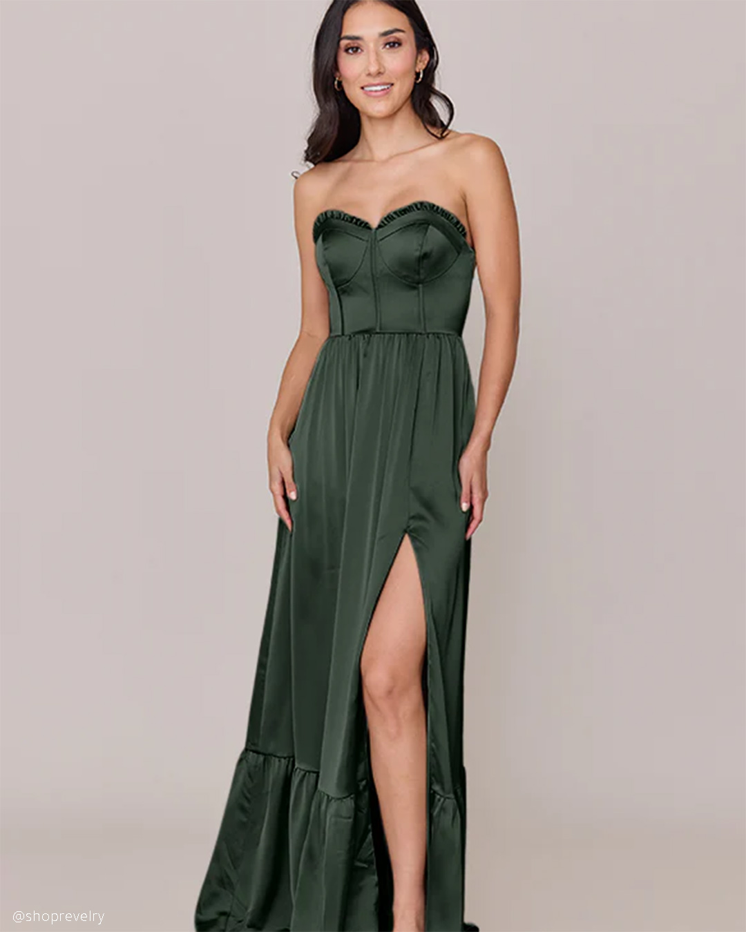 What kind of wedding is best for dark hunter green bridesmaid dresses?