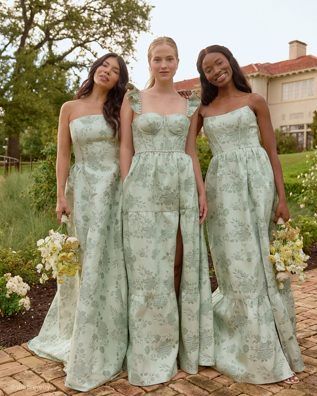 What kind of wedding is best for mint bridesmaid dresses green?