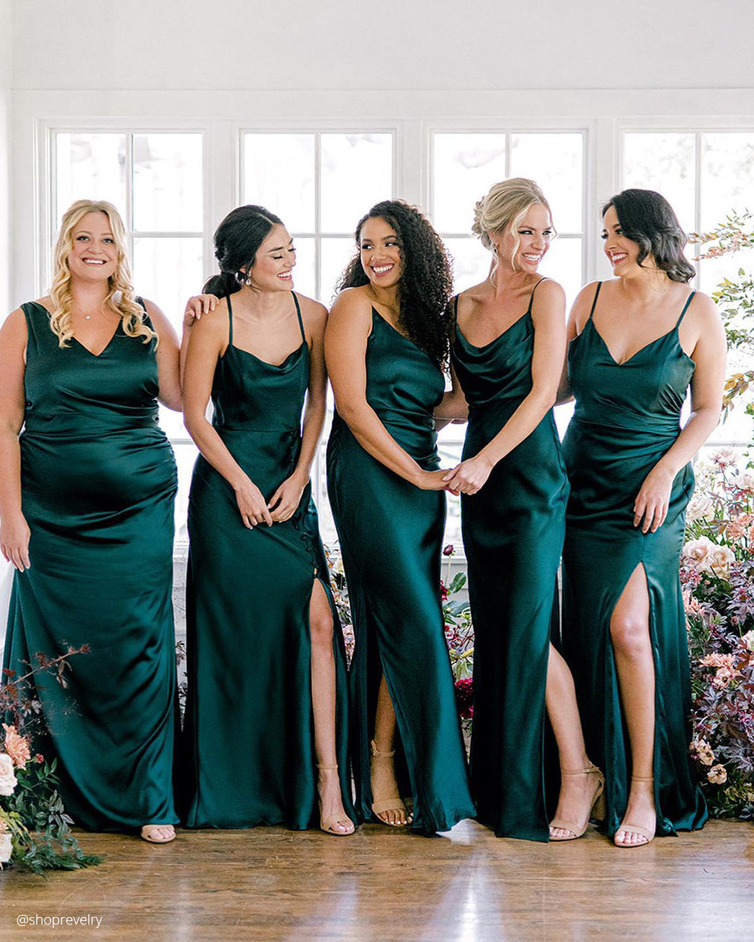 What kind of wedding is best for bridesmaid dresses emerald green?